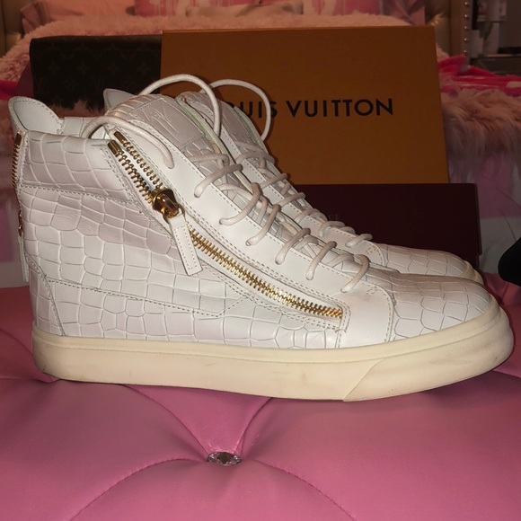 white sneakers with gold zipper